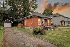 91 WINNIETT STREET | Woodstock Ontario | Slide Image Thirty-two