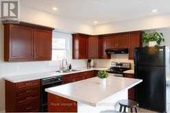34 KING STREET | Tillsonburg Ontario | Slide Image Eleven