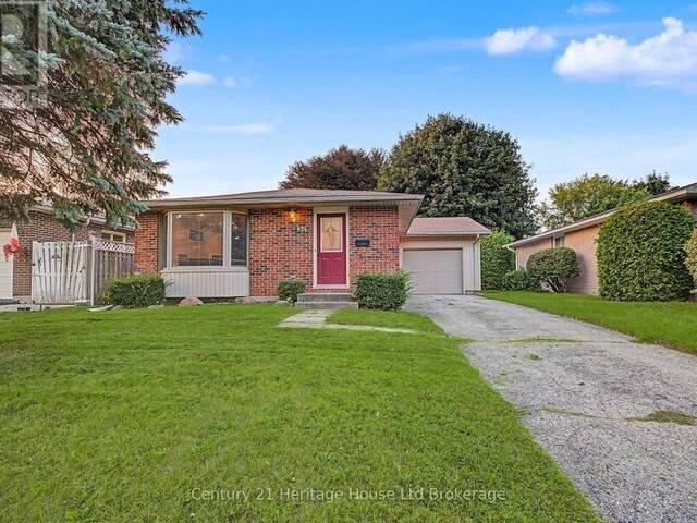 34 CENTENNIAL AVENUE Tillsonburg Ontario, N4G 4R6 - 3 Bedrooms Home For Sale
