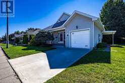 7 SERES DRIVE | Tillsonburg Ontario | Slide Image Two