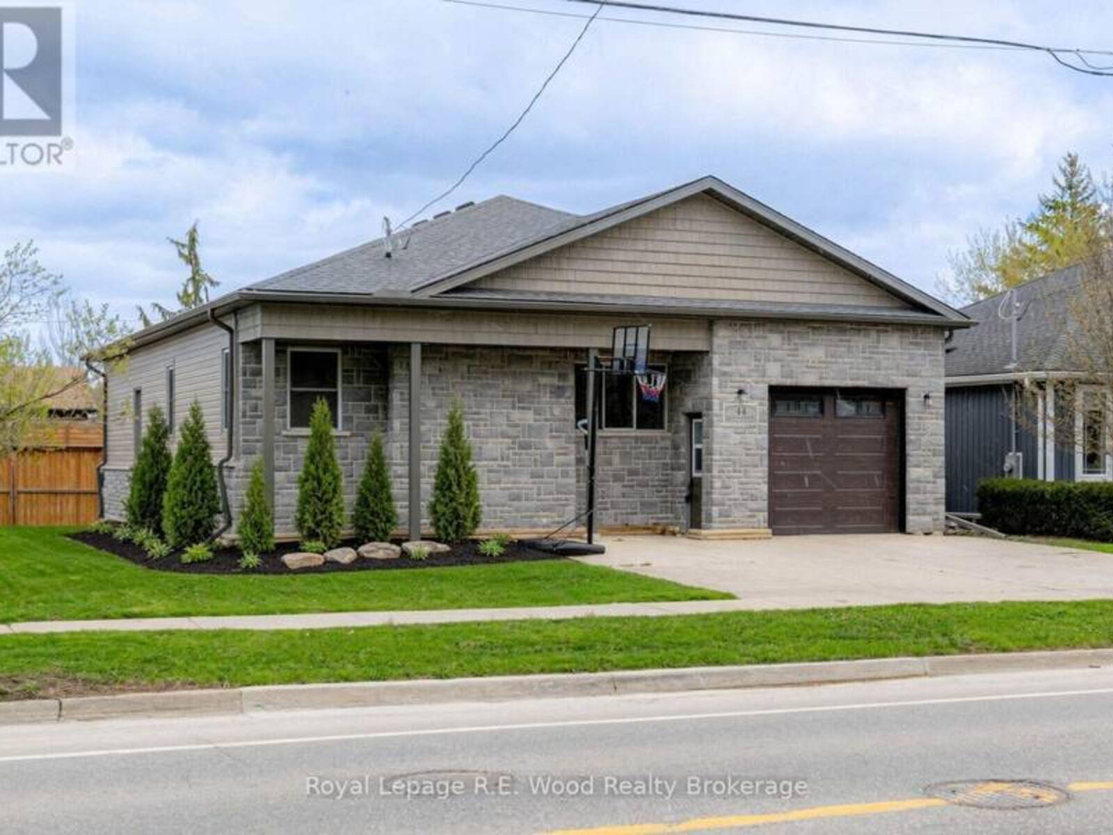 44 STOVER STREET N, Norwich, Ontario N0J 1P0