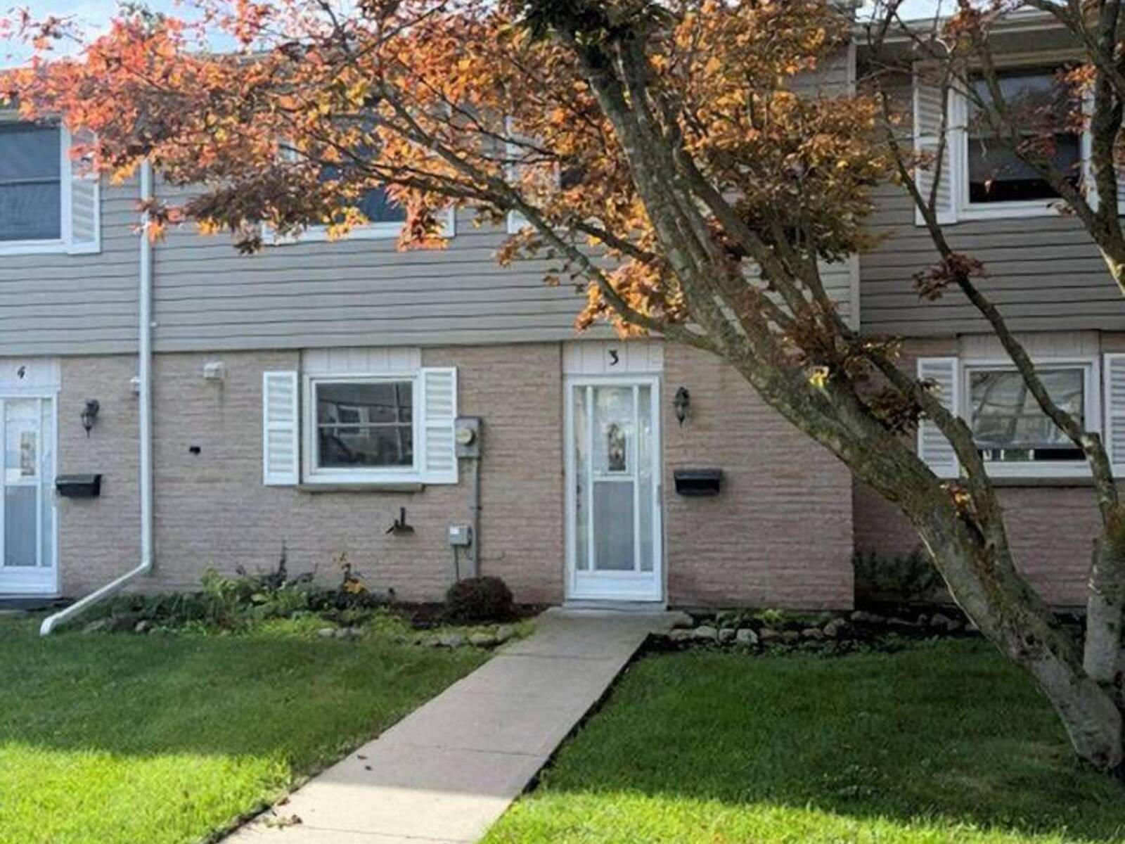 3 - 150 CONCESSION STREET E, Tillsonburg, Ontario N4G 1P9
