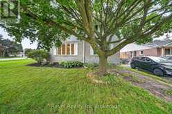 995 CREE AVENUE | Woodstock Ontario | Slide Image Three