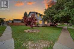 995 CREE AVENUE | Woodstock Ontario | Slide Image Four