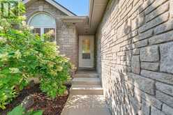 471 ONTARIO STREET | Woodstock Ontario | Slide Image Three