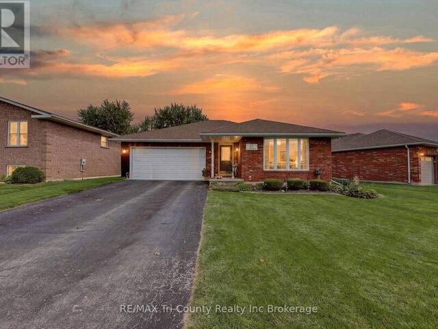 22 ST MICHAEL'S STREET Delhi Ontario, N4B 3C8 - 2 Bedrooms Home For Sale