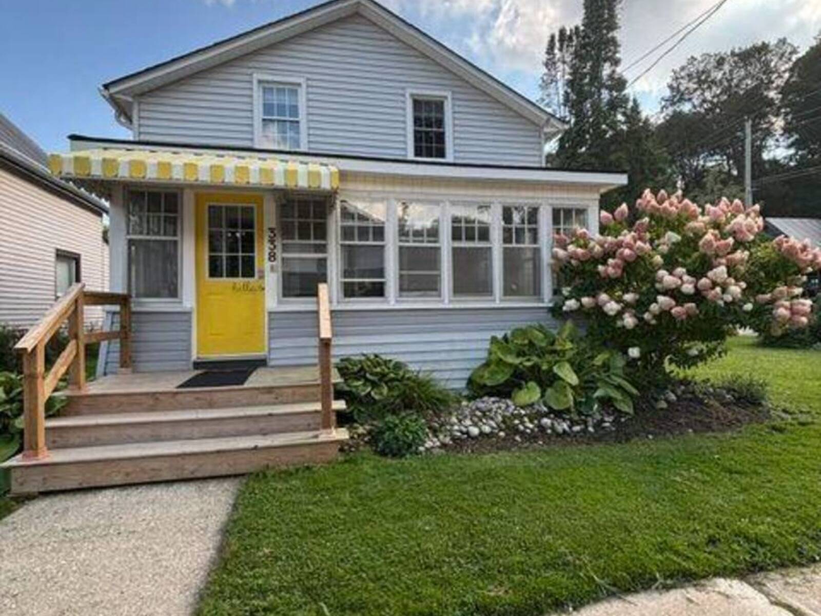 338 SMITH STREET, Port Stanley, Ontario N5L 1C6