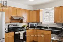 573 SALES DRIVE | Woodstock Ontario | Slide Image Ten