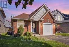 573 SALES DRIVE | Woodstock Ontario | Slide Image Two