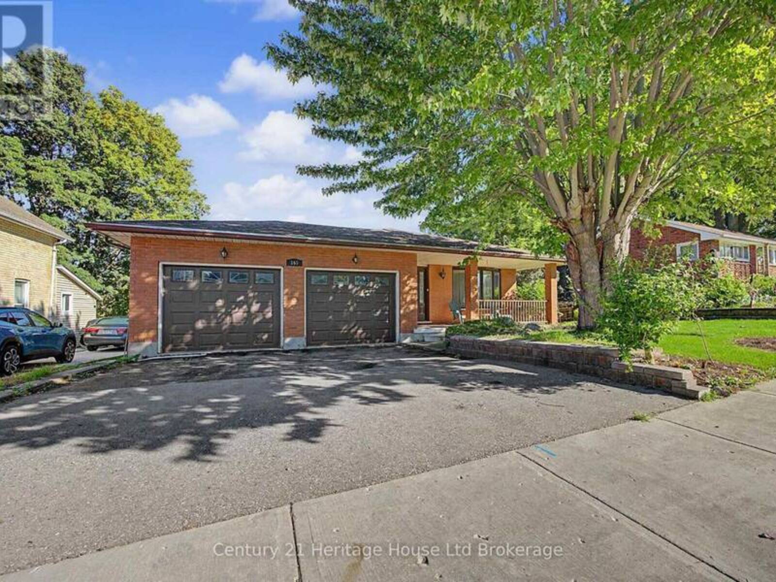 165 PARK ROW, Woodstock, Ontario N4S 1V9