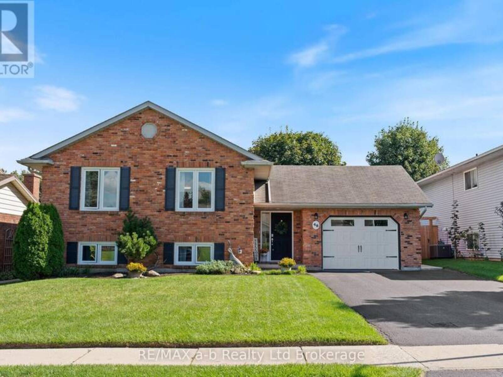 48 DENRICH AVENUE, Tillsonburg, Ontario N4G 4W1