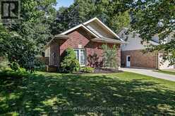 79 POTTERS WAY | Woodstock Ontario | Slide Image Two