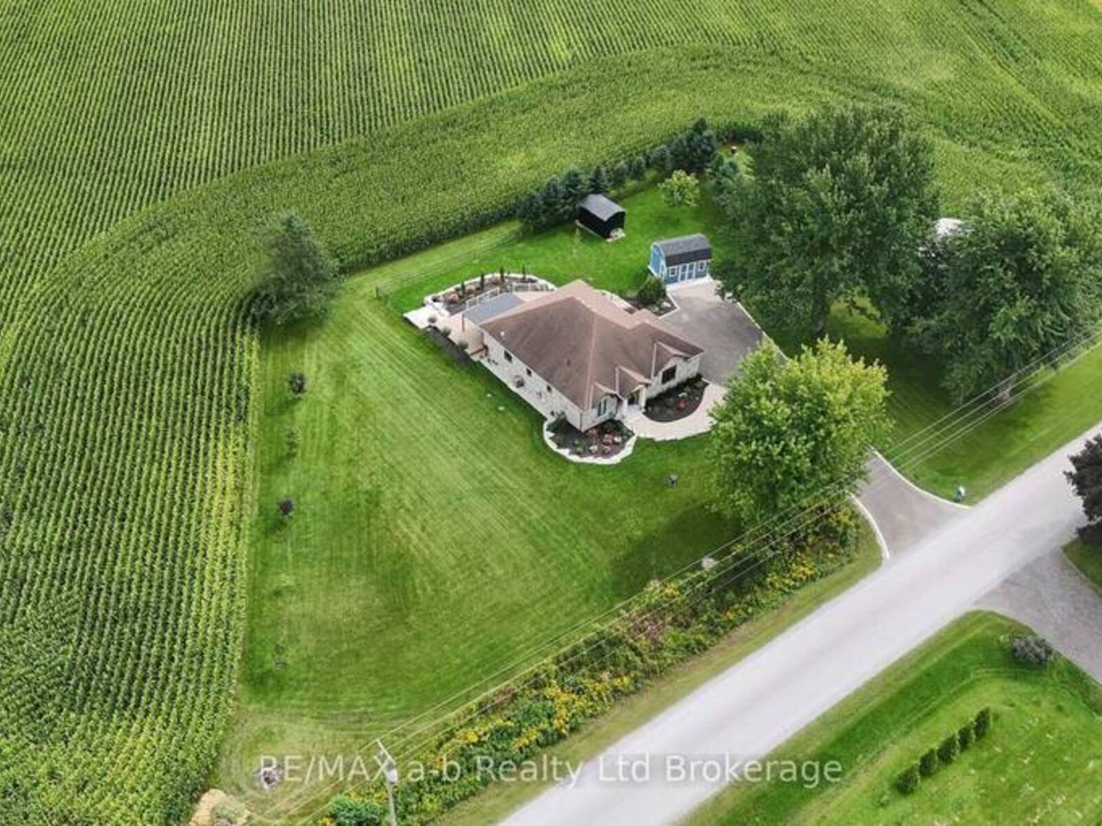 102 GOSHEN ROAD, Tillsonburg, Ontario N4G 4G7