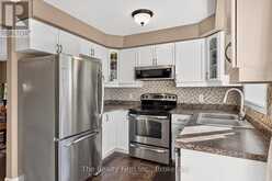 35 BEECH BOULEVARD | Tillsonburg Ontario | Slide Image Eleven