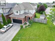 762 FRONTENAC CRESCENT | Woodstock Ontario | Slide Image Four