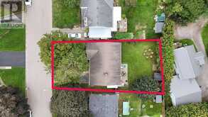 9 PARKSIDE DRIVE | Tillsonburg Ontario | Slide Image Two
