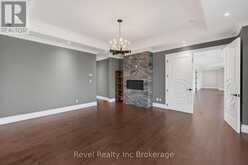241 TAMARACK BOULEVARD | Woodstock Ontario | Slide Image Nineteen