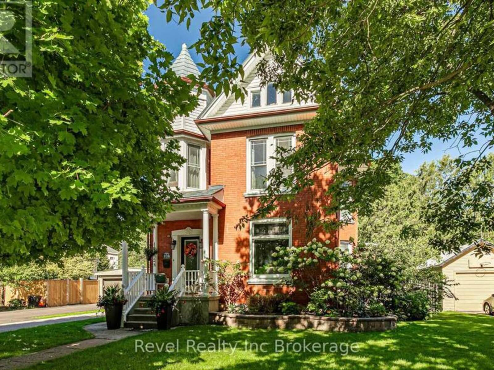 104 ANN STREET, Ingersoll, Ontario N5C 2G3