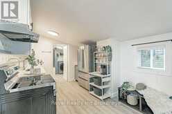 17 DOVER STREET | Woodstock Ontario | Slide Image Thirteen