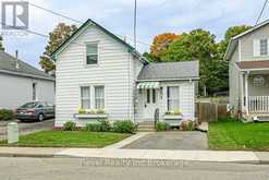 17 DOVER STREET | Woodstock Ontario | Slide Image One