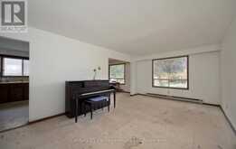 111 BRIARHILL DRIVE | Stratford Ontario | Slide Image Eighteen