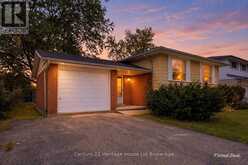 111 BRIARHILL DRIVE | Stratford Ontario | Slide Image One