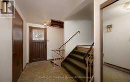 111 BRIARHILL DRIVE | Stratford Ontario | Slide Image Seven