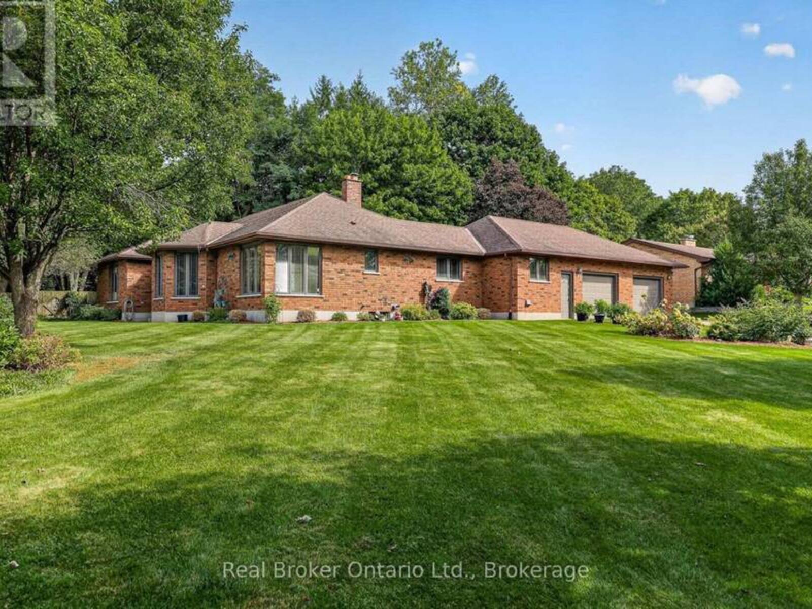 11 ELISABETH STREET, Innerkip, Ontario N0J 1M0