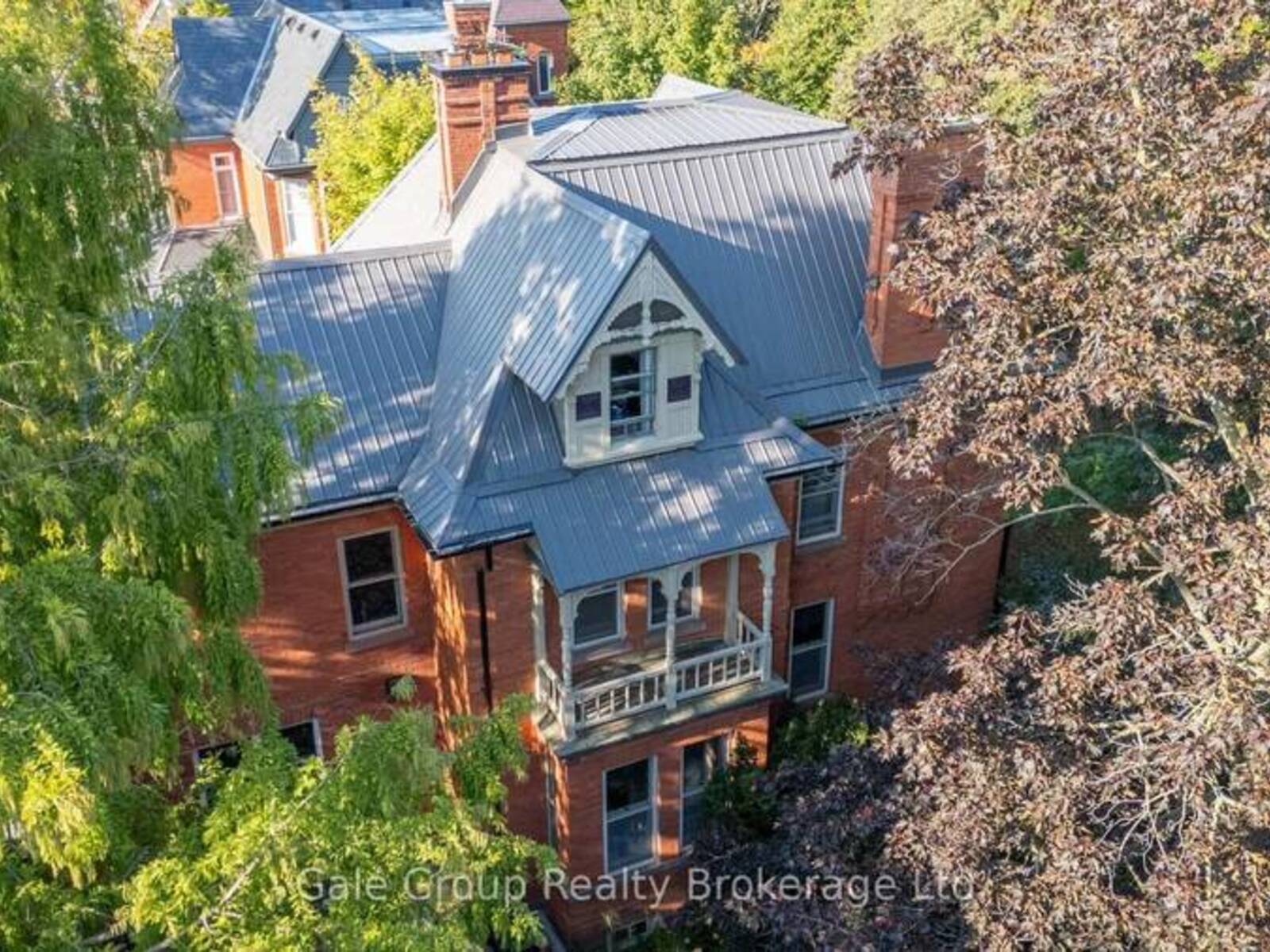 105 VANSITTART AVENUE, Woodstock, Ontario N4S 6E5