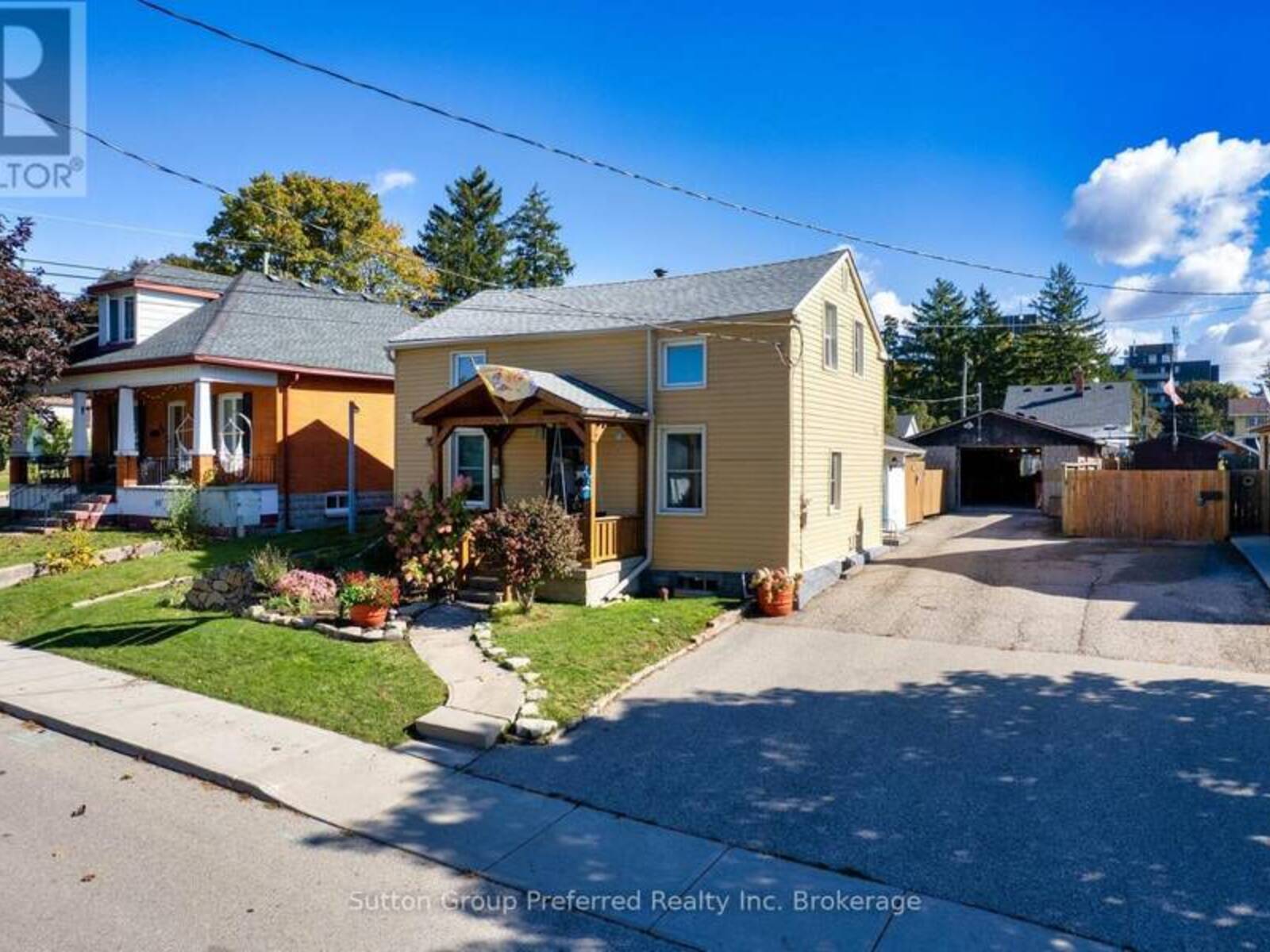 47 CENTRE STREET, Woodstock, Ontario N4S 3X8