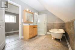 340 RIVERSIDE DRIVE | London Ontario | Slide Image Fifteen