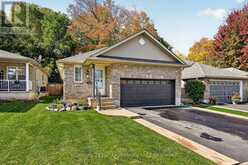 10 POTTERS WAY | Woodstock Ontario | Slide Image Six