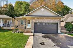 10 POTTERS WAY | Woodstock Ontario | Slide Image Seven