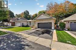 10 POTTERS WAY | Woodstock Ontario | Slide Image Eight