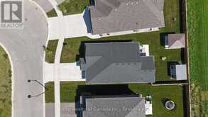23 EVYLEAN COURT | St. Thomas Ontario | Slide Image Five