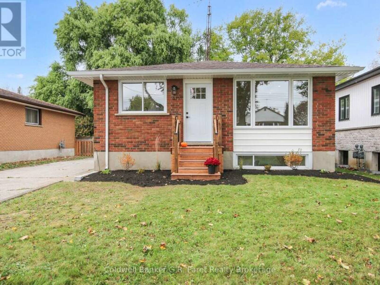 171 CRYSLER STREET, Delhi, Ontario N4B 1H9