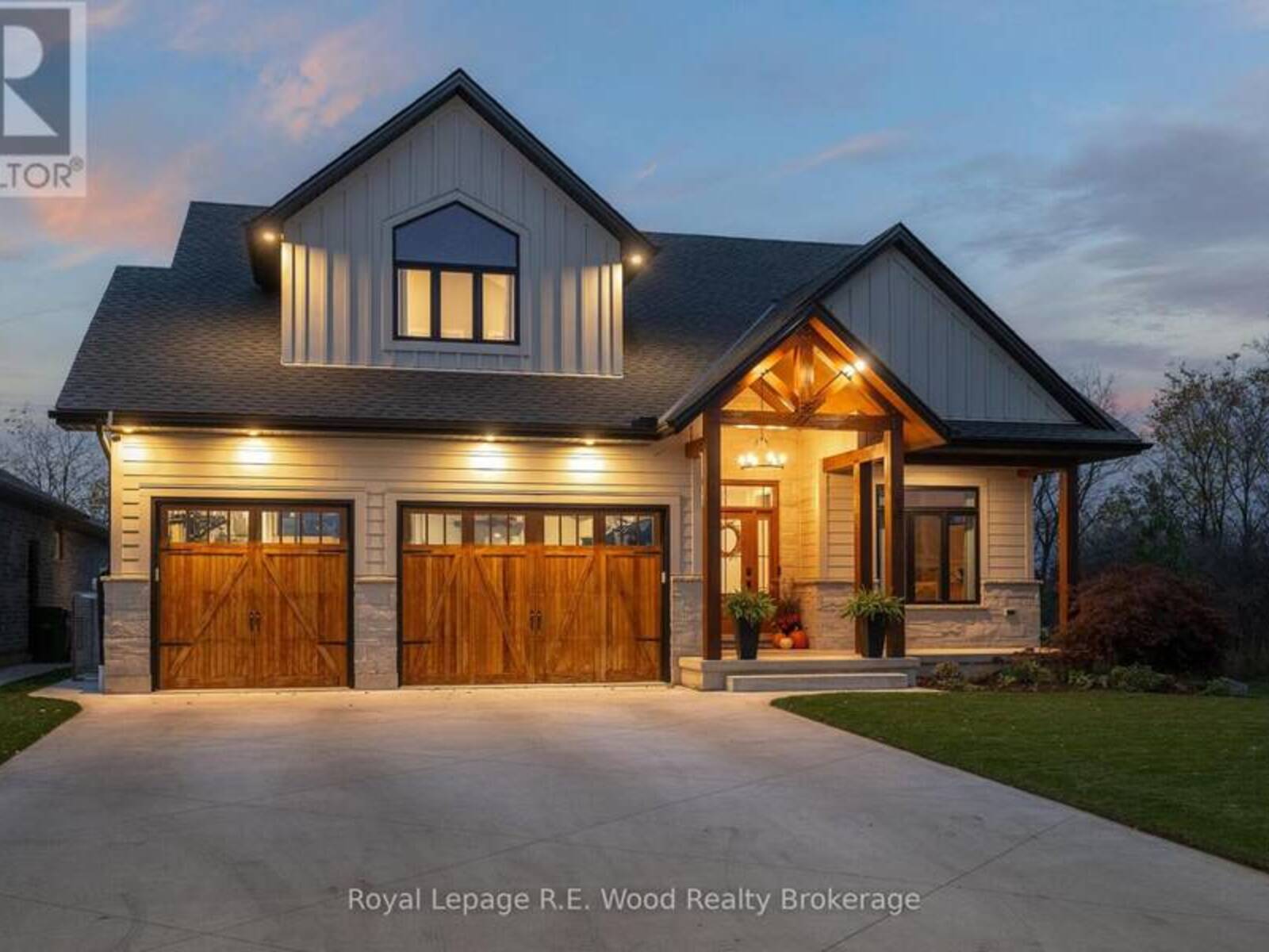 19 ROYAL DORNOCH DRIVE, St. Thomas, Ontario N5R 0E8