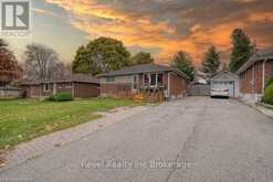 824 DEVONSHIRE AVENUE | Woodstock Ontario | Slide Image One