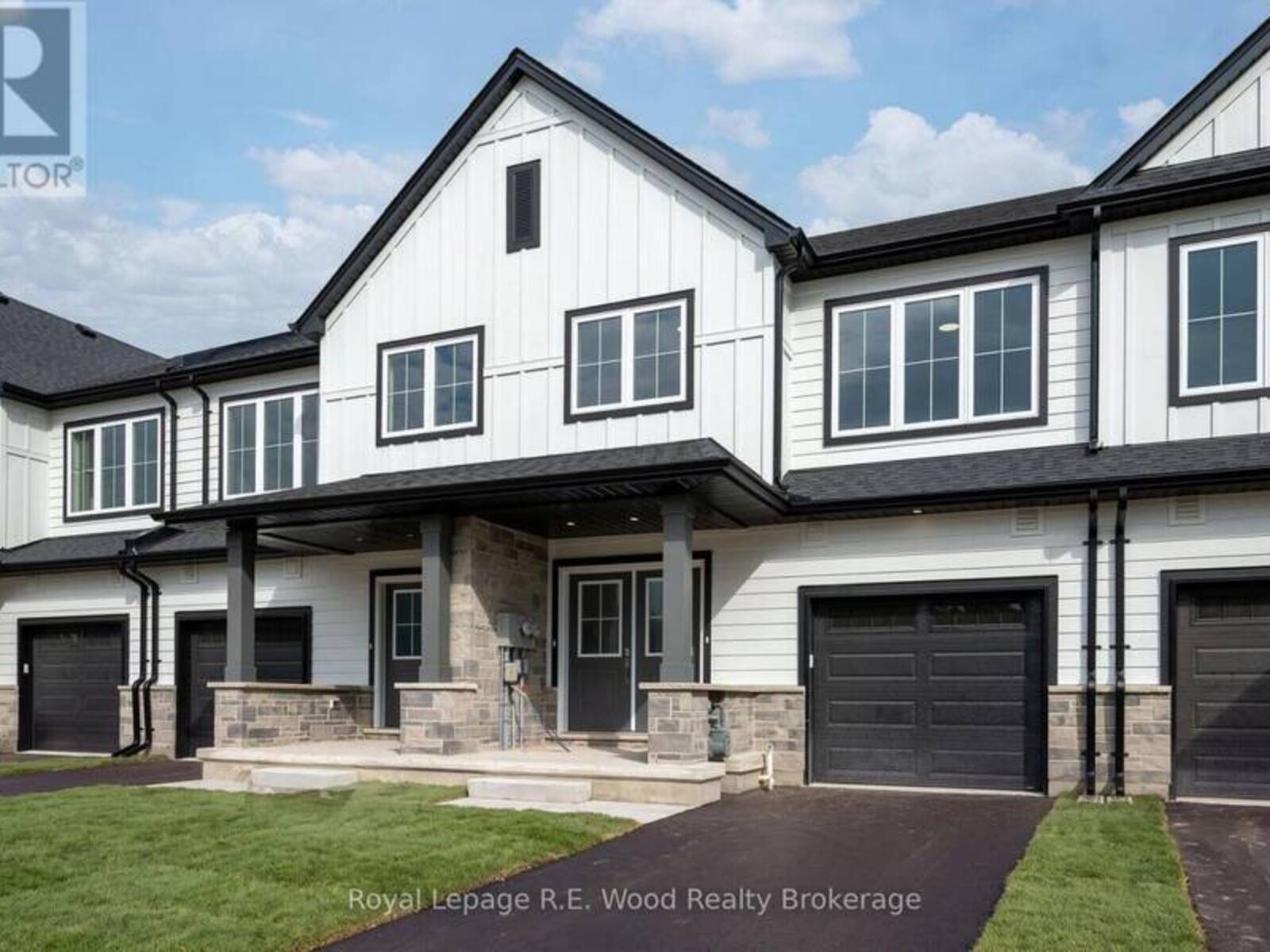 9 HOYLAKE ROAD, St. Thomas, Ontario N5R 0R9
