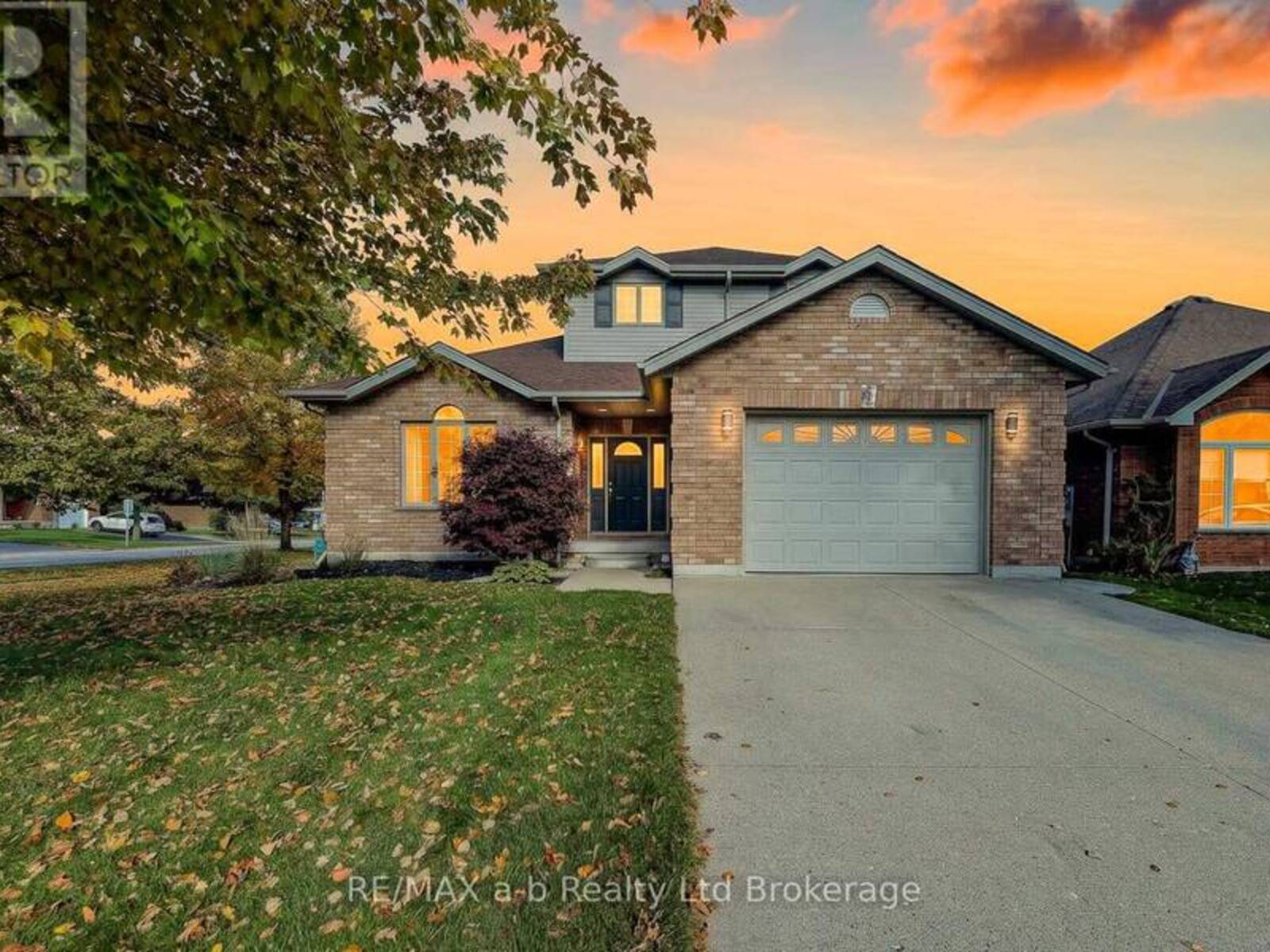 1 WENDY CALDER PLACE, Woodstock, Ontario N4T 1T4