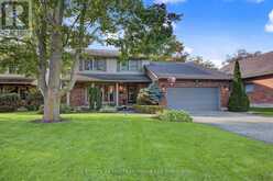 29 DEVON COURT | Tillsonburg Ontario | Slide Image Two