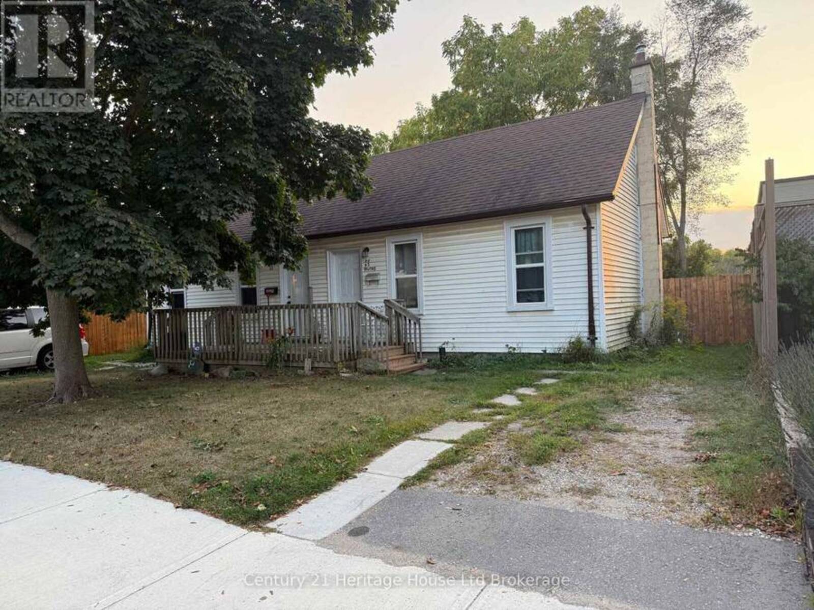 81 GIVINS STREET, Woodstock, Ontario N4S 5Y8