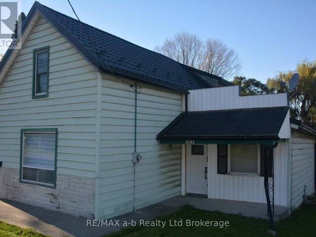 183 CHARLES STREET E Ingersoll Ontario, N5C 1J9 - 3 Bedrooms Home For Sale