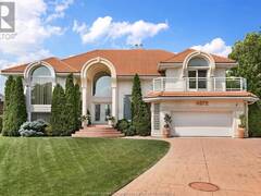 4572 LAKE GRANDE COURT Windsor Ontario, N9G 2R3