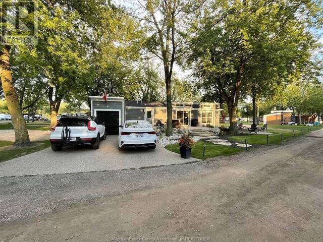 981 COUNTY RD 2 Unit# 530 Lakeshore Ontario, N0R 1A0