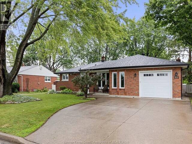 3698 MCKAY Windsor Ontario, N9E 2S2