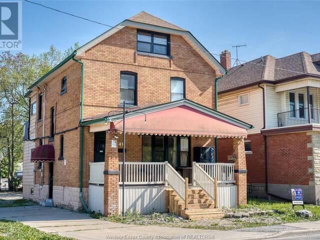 41 Giles East Windsor Ontario, N9A 4B6