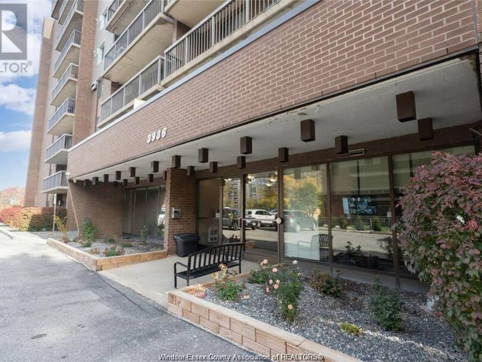 3936 WYANDOTTE STREET East Unit# 207, Windsor, Ontario N8Y 4V1