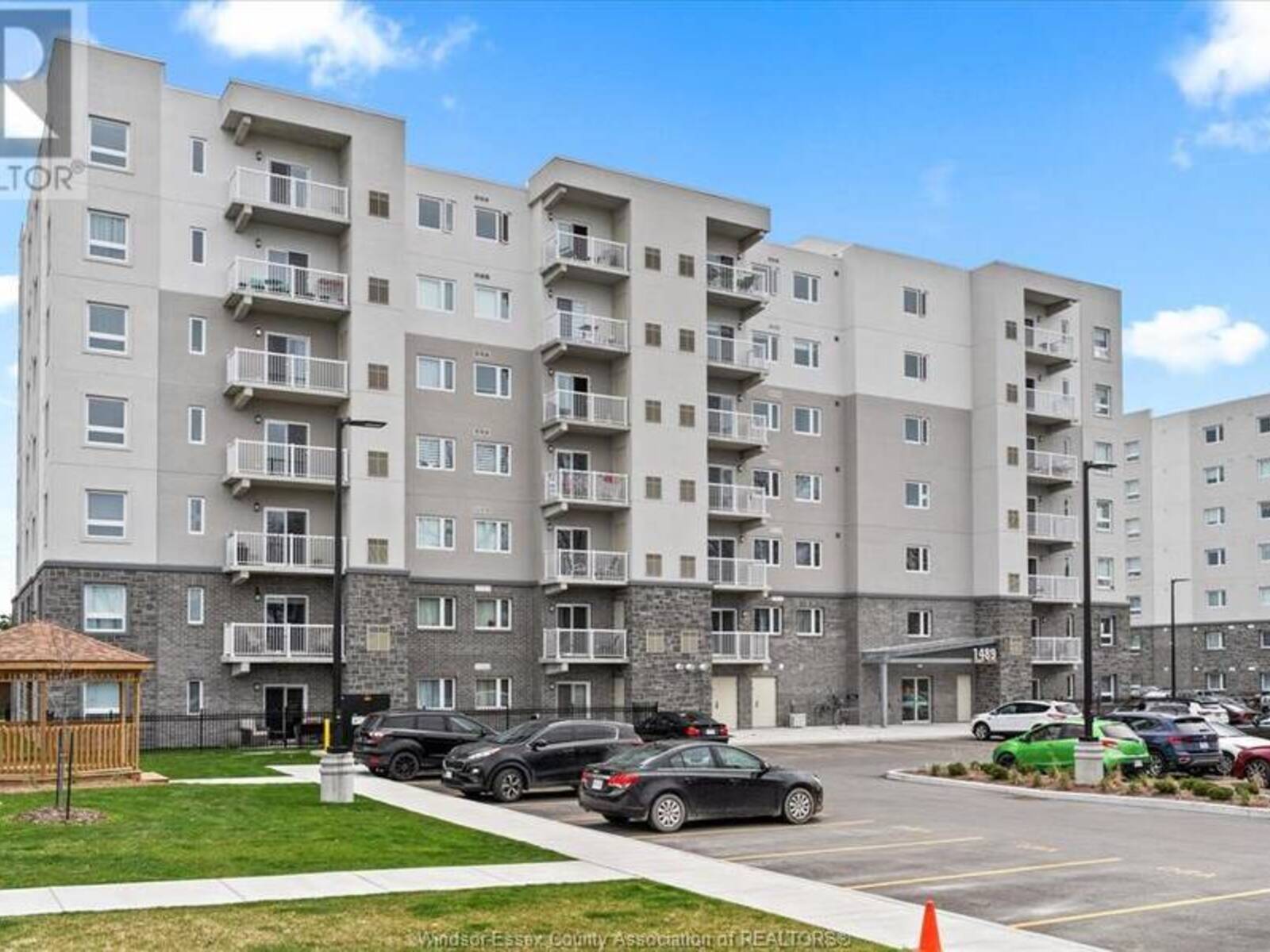 1489 BANWELL Unit# 319, Windsor, Ontario N8P 0G4