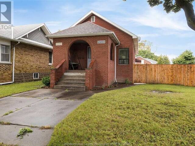 2203 TURNER Windsor Ontario, N8W 3K4